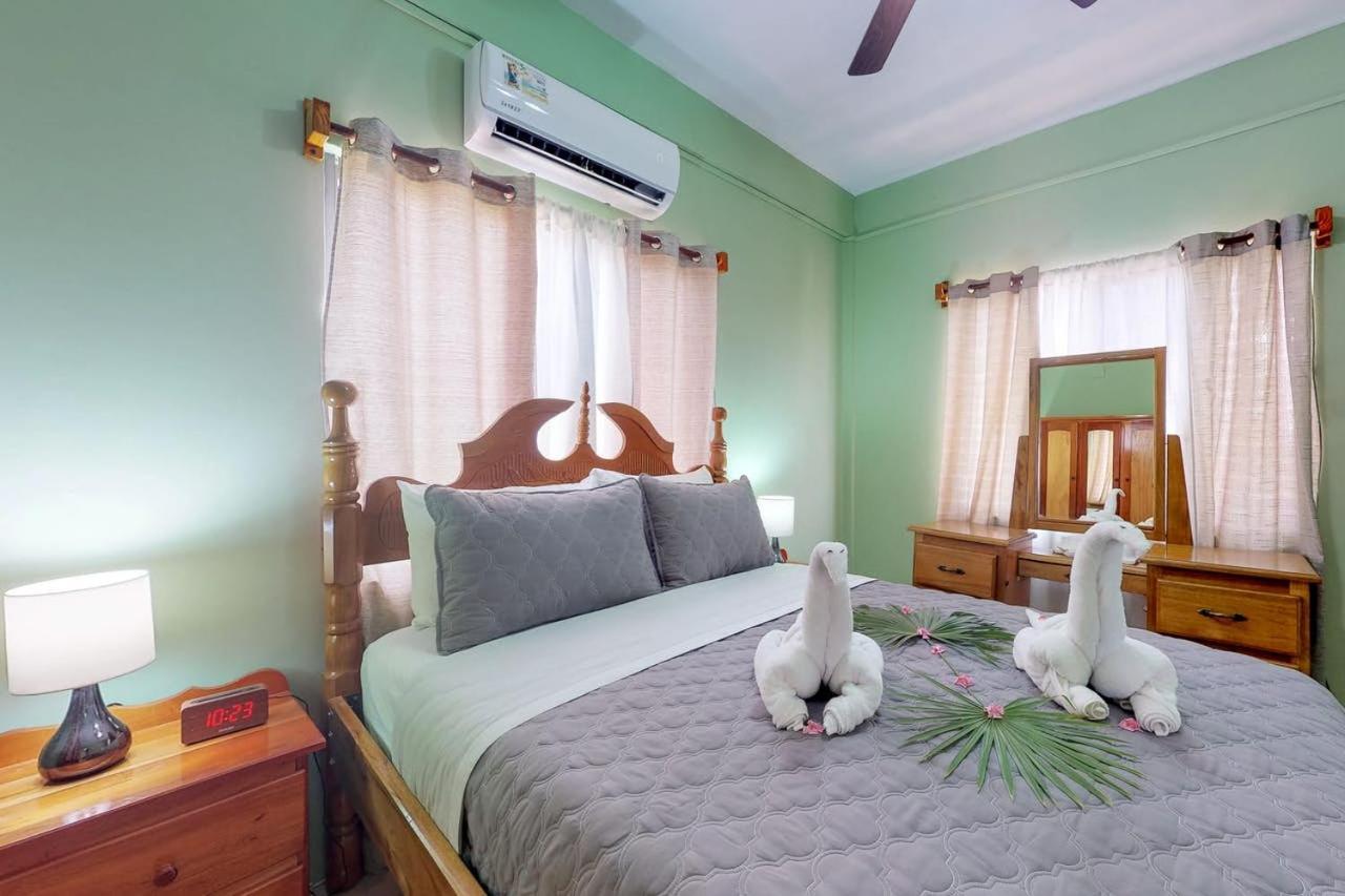 Laguna Hotel سان بيدرو المظهر الخارجي الصورة